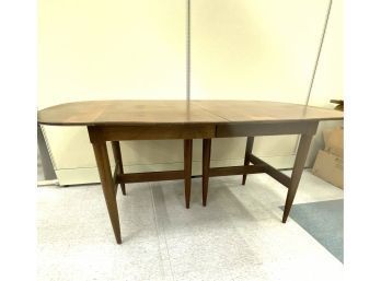 Mid Century Modern Dining Table With Two Leaves