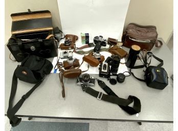 Lot Cameras And Photography Equipment See All 15 Images