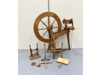 Clemes & Clemes Spinning Wheel With Accessories