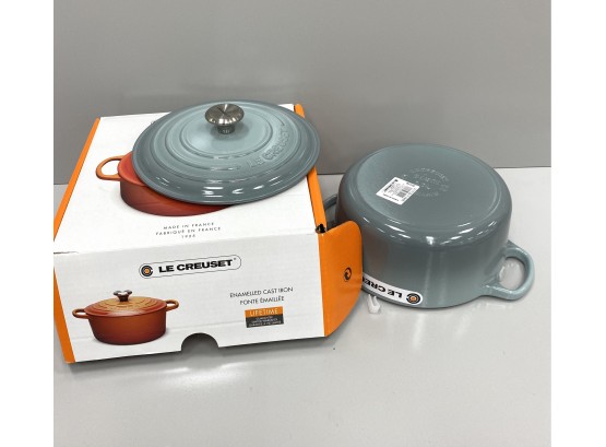 Le Creuset Cast Iron Enamel Covered Pot New In Box