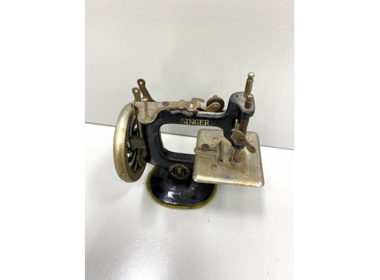 Rare Antique Miniature Singer Sewing Machine