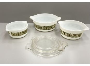 Pyrex With Covers