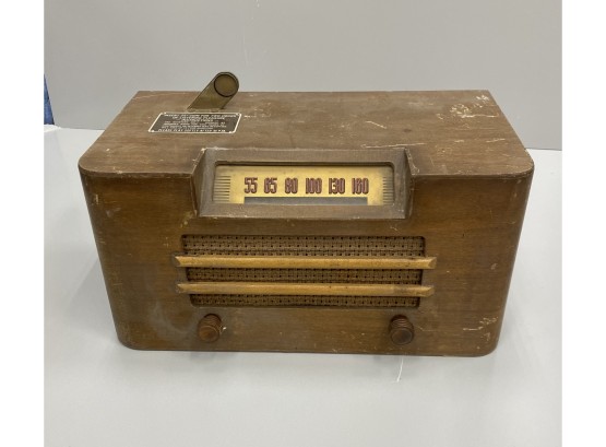 Vintage Coin Operated Motel Hotel Radio