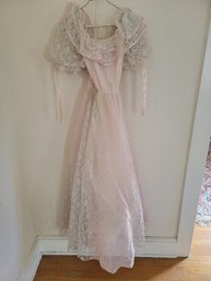 Pretty In Pink Gown - Some Staining On The Front - Dry Clean Only - Vintage Size 11/12