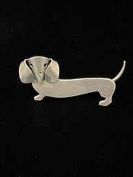 Adorable Beau Sterling Silver Dachshund Brooch Pin 2' X 1' - Small Bonk On Nose - See Pictures