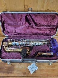 Vintage King 660 Alto Saxophone With Mouthpiece And Hard Case