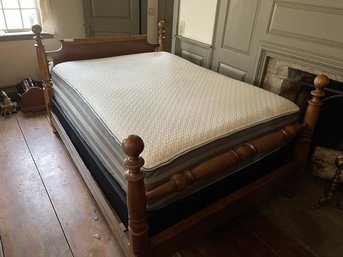 Modern Cannonball Bed, Size Queen/Full