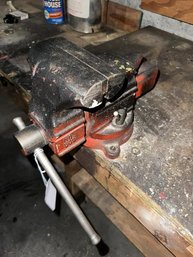 Bench Vise 5' Jaw