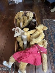 Lot Of (7) Teddy Bears In Wooden Cradle 40'  Long