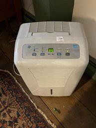 GE Humidifier, Powers On, Untested Beyond  Powering Up