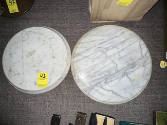 2 Pieces Of Round Marble 2 Pieces Of Round Marble