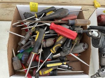 Lot Of Assorted Screw Drivers; Flat Head &  Philips