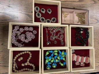 Lot Of Ladies Costume Jewelry Set, Some 2 Piece Set Or 3 Piece Sets
