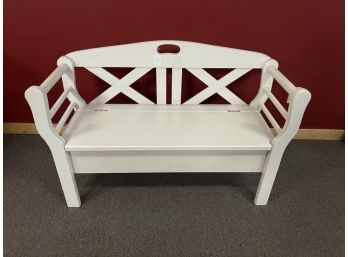 Modern White Bench W. Lift Seat