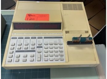 Stanford Research Systems LCR Meter, Model SR715