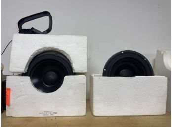 2 Woofer Speakers In Box, CA 18 RNX H1215-08 Ohm