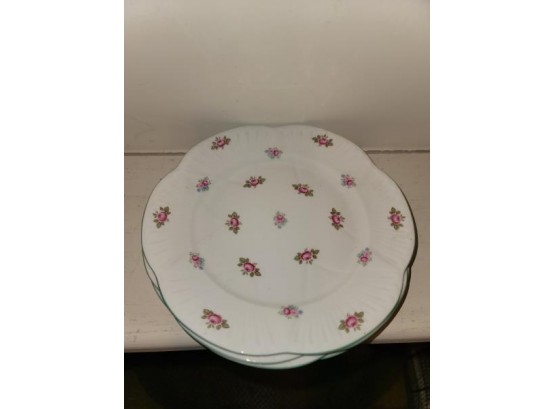 4 'Shelley' Plates, Made In England, 'Rosebud' Pattern, 8' Dia
