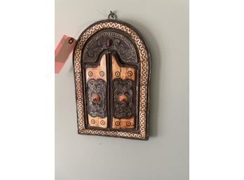 Small Wall Hanging Mirror 12'x8'