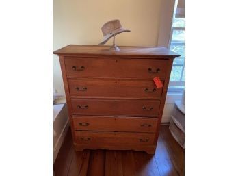 Dresser With 5 Drawers 42' Wide X 18' Deep X 4' Tall