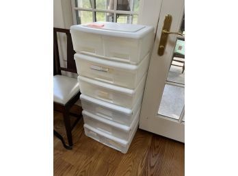 Stacking Rubbermaid Drawers, (6)