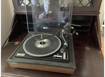 Fisher Record Player, Powers Up