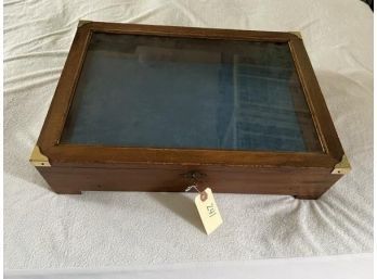Small Wooden Showcase With Brass Corners, Glass Top, Cloth Lined, Lock With Key, 18' Long X 13' Width X 4' Heigh