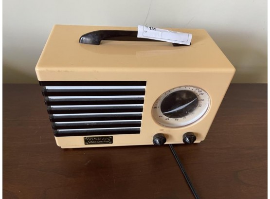 Crosley Repro Radio, Power Cord Cut, Untested