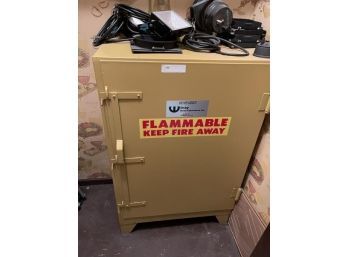 Flammable Storage Cabinet 28'W X 43'T X 16'D