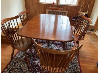 Dining Table, Maple, 6 Chairs, 2 Leaves