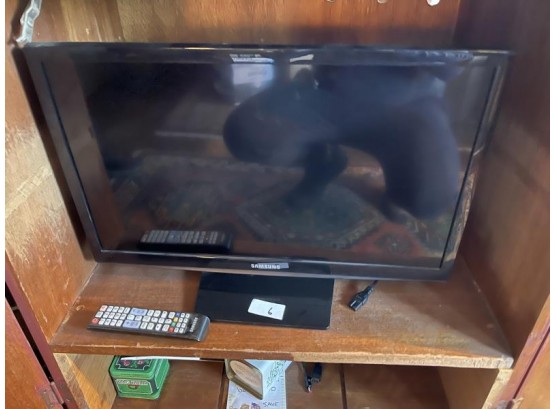 Samsung 24' TV With Remote
