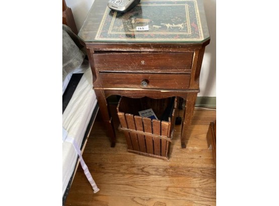 2 Drawer End Table, Missing 1 Knob, Poor Condition