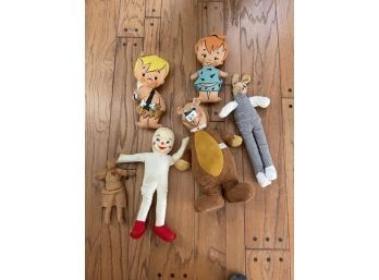 6 Toys: Pebbles (damaged) BamBam, Huckleberry Hound