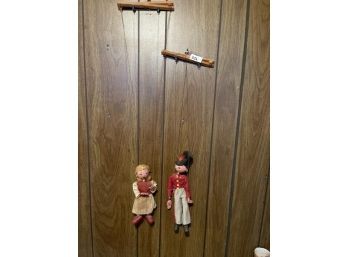 2 String Puppets