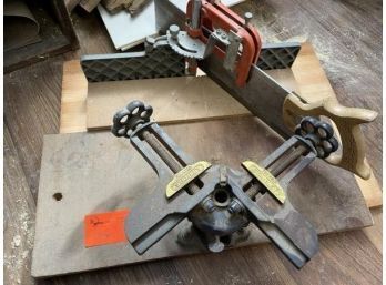 2 Tools - Stanley Corner Clamp And Miter Box