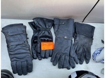 4 Pairs Of Motorcycle Gloves - Leather, 1 Pr. Bilt Size XL, 2 Pr. Size XL, 1 Pr. Size L