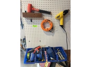 Lot - Tools & Miscellaneous - Kobalt Mallet, Surebonder Glue Gun, Wagner Heat Gun, Small C Clamps, Klein Tools