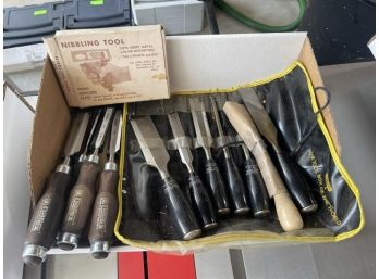 Lot - 6 Stanley Wood Chisels, No. 40 And 1 Stanley 750 Series Chisel And 4 Narex Wood Chisels