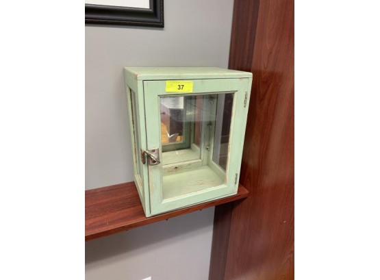 Small Display Case With Mirror Back, One Glass Panel With Crack, 12'x8'x15'