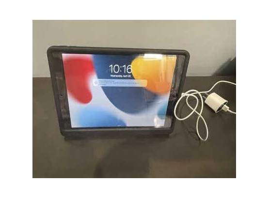 IPad 7th Generation 32GB M: MW752LL/A Gear4 Case, With Cord, Powers Up