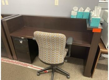 Desk (70'Wx40'Tx2'D) With Rolling Office Chair, 3 Drawer Metal Filing Cabinet (15'Wx28'Tx20'D)