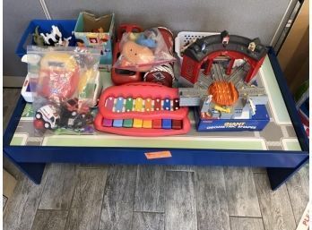 Wooden Train Table (16'Hx25'Dx47'L) With Toys