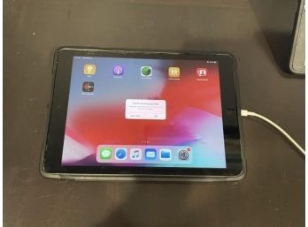 IPad Air 32GB M:MD786LL/B With Cord, Case & Powers Up
