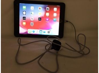IPad Air 32GB M:MD786LL/B With Cord, Case & Powers Up