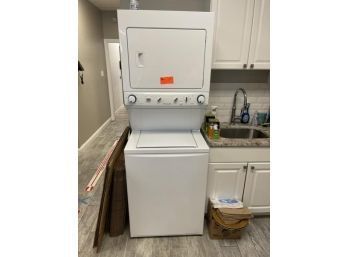Frigidaire Stackable Washer/Drier