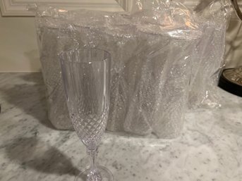 Set 36 Plastic Champagne Glasses