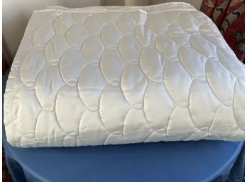 Barbara Barry King Size White Quilted Coverlet