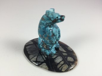 Turquoise Zuni Fetish Bear With Pad