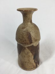 Earthenware Vessel With Top