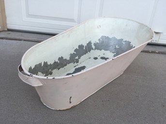 Cute Painted Vintage Wash Tub