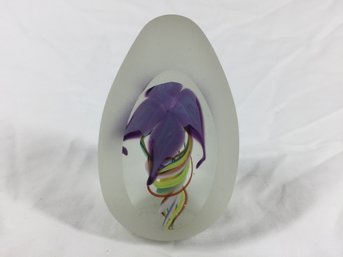 Beautiful Hand Blown Etched Glass Egg With Interior Flower Design